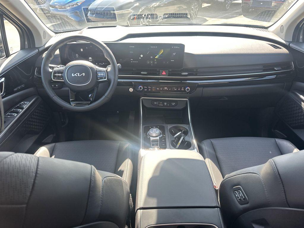 new 2025 Kia Carnival Hybrid car, priced at $56,443