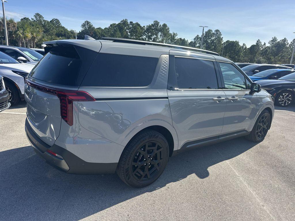 new 2025 Kia Carnival Hybrid car, priced at $56,443