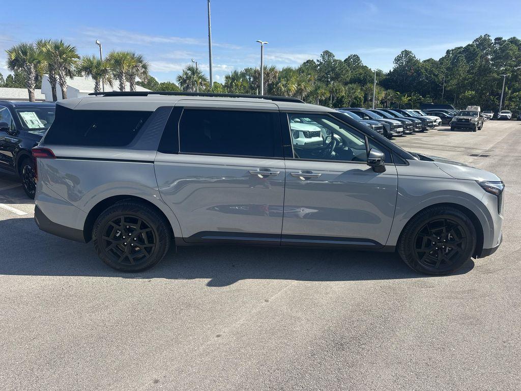 new 2025 Kia Carnival Hybrid car, priced at $56,443