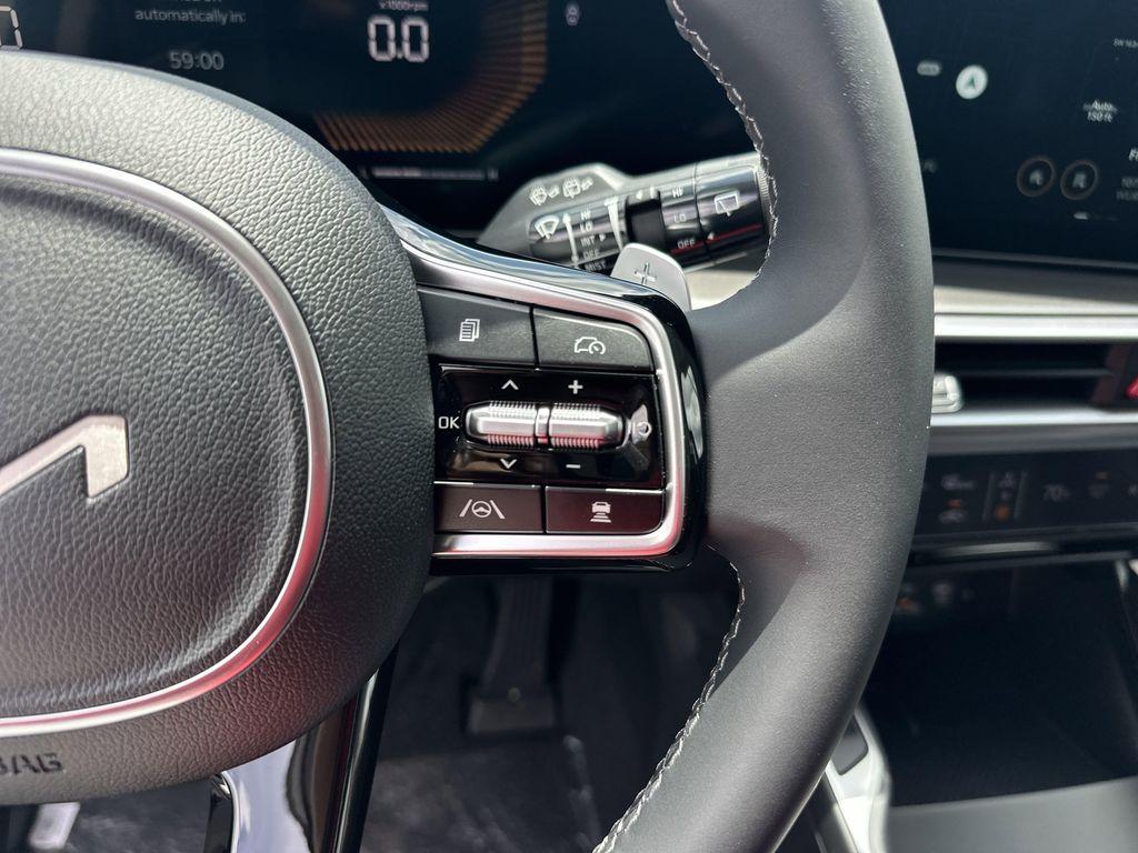 new 2025 Kia Sorento Hybrid car, priced at $38,544