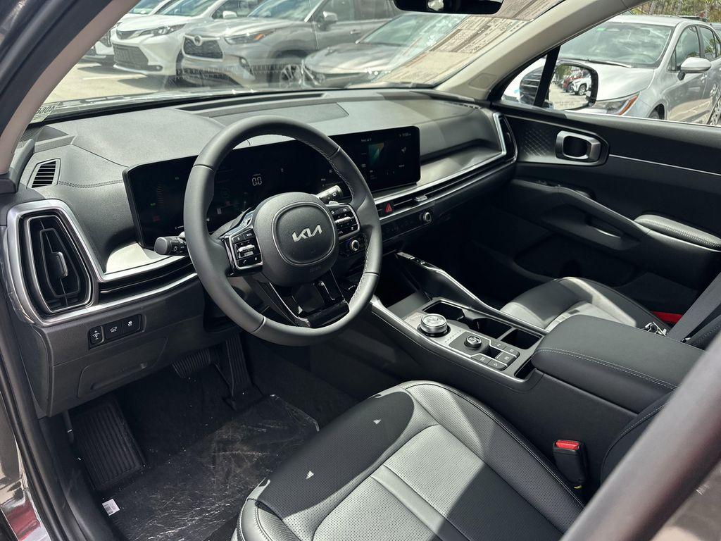 new 2025 Kia Sorento Hybrid car, priced at $38,544