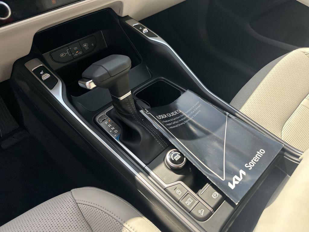new 2025 Kia Sorento car, priced at $37,555