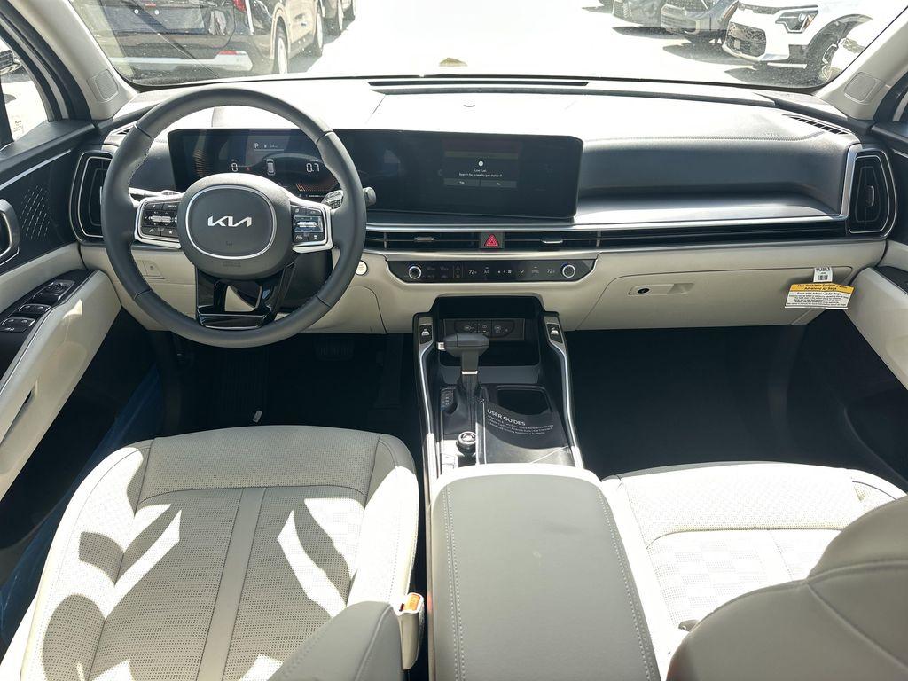 new 2025 Kia Sorento car, priced at $37,555