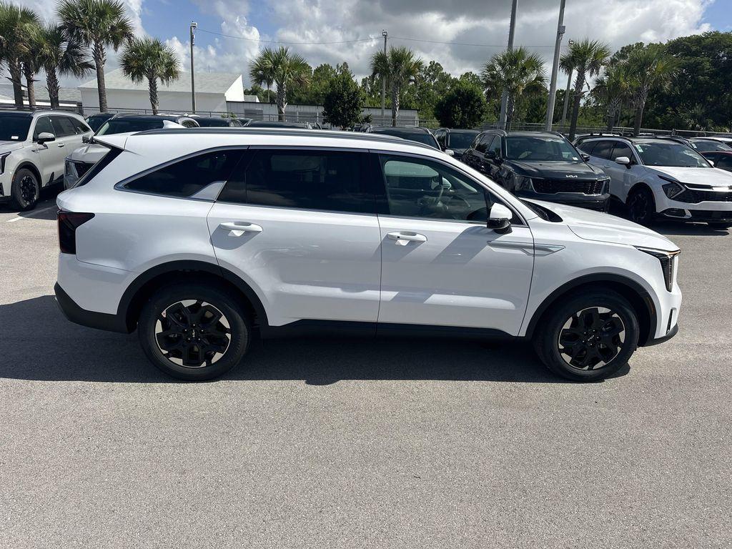 new 2025 Kia Sorento car, priced at $37,555