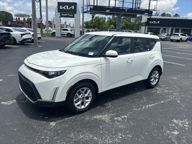 new 2025 Kia Soul car, priced at $24,180