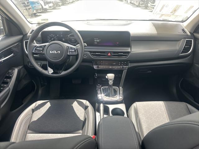 new 2025 Kia Seltos car, priced at $30,050