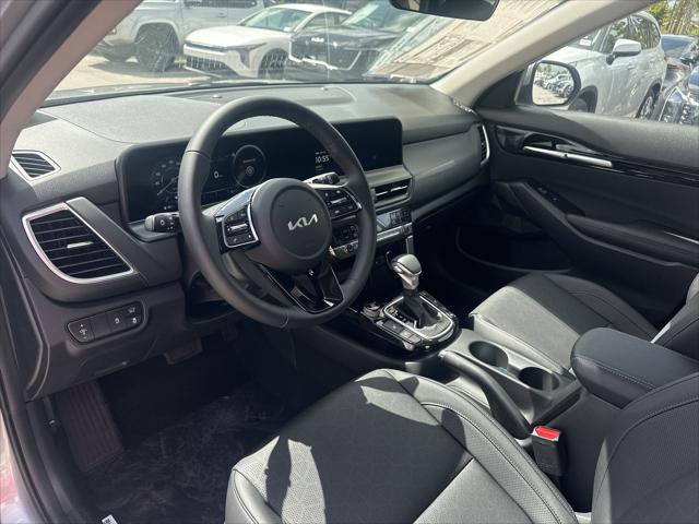 new 2025 Kia Seltos car, priced at $30,050