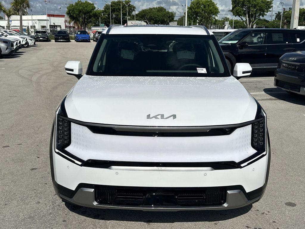 new 2026 Kia EV9 car, priced at $62,770