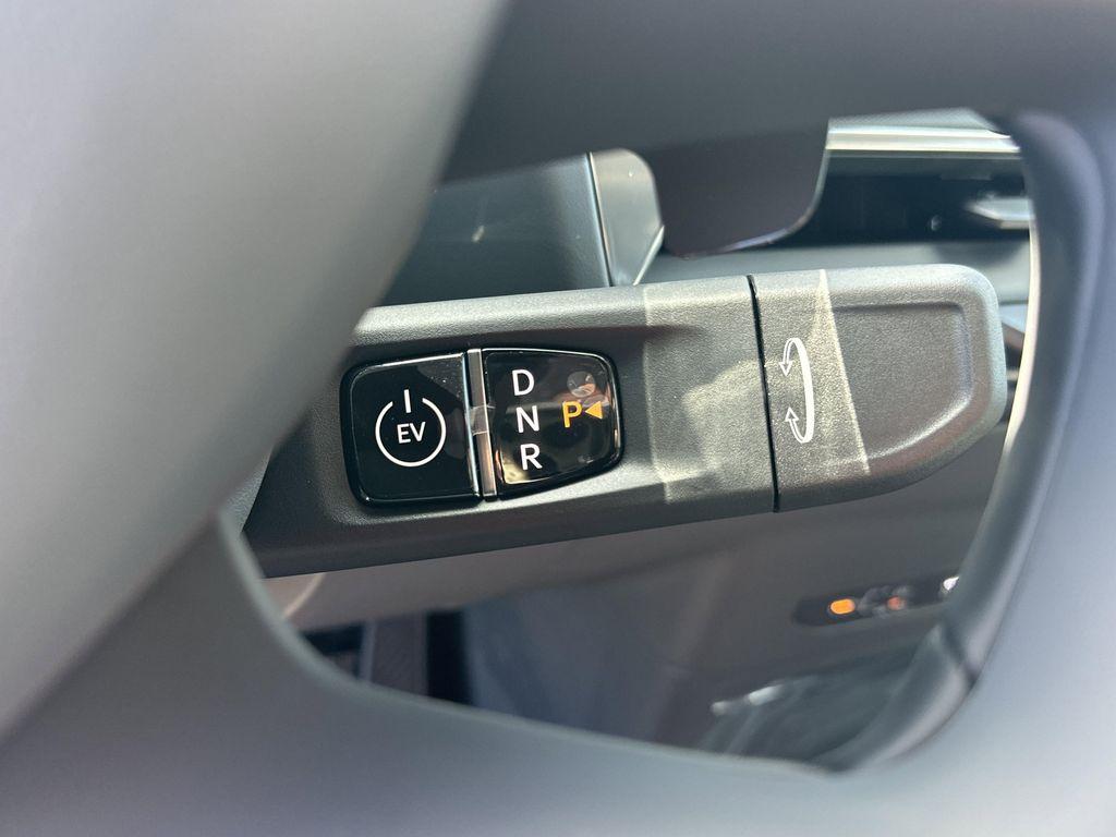 new 2026 Kia EV9 car, priced at $62,770