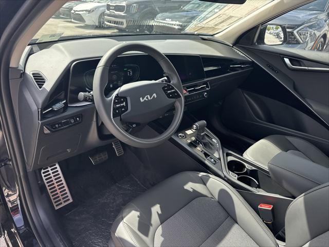 new 2025 Kia Niro car, priced at $33,714
