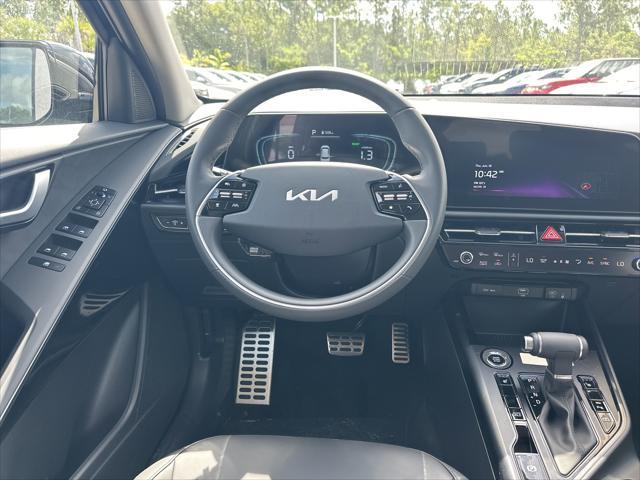 new 2025 Kia Niro car, priced at $33,714