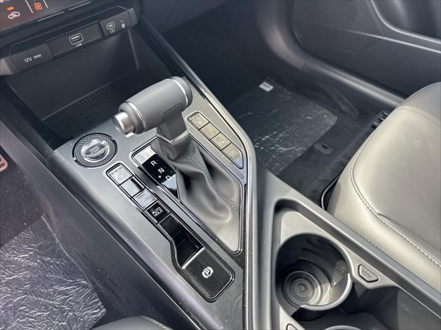 new 2025 Kia Niro car, priced at $33,714
