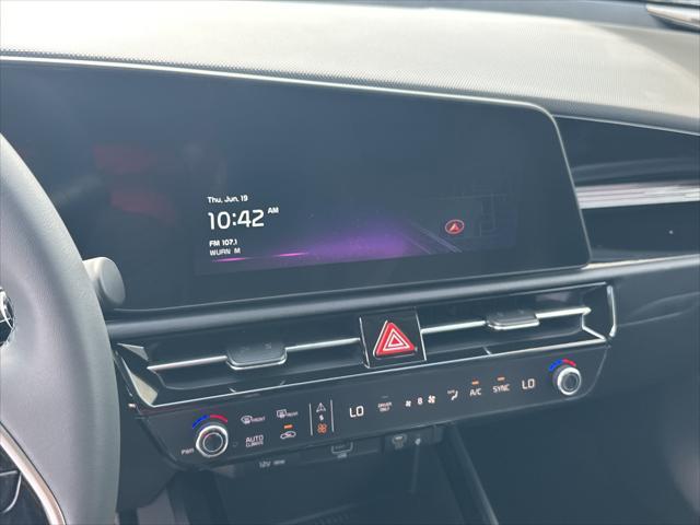 new 2025 Kia Niro car, priced at $33,714