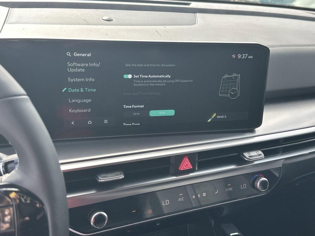 new 2026 Kia Sorento car, priced at $37,665