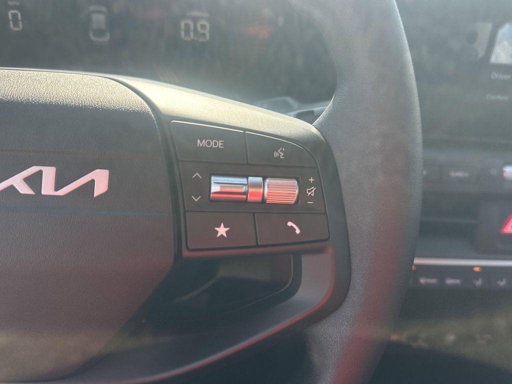new 2025 Kia K4 car, priced at $22,908
