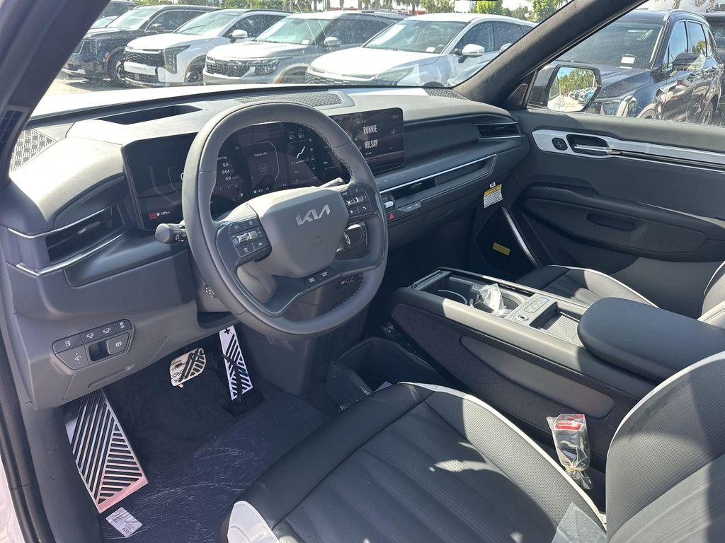 new 2026 Kia EV9 car, priced at $71,570