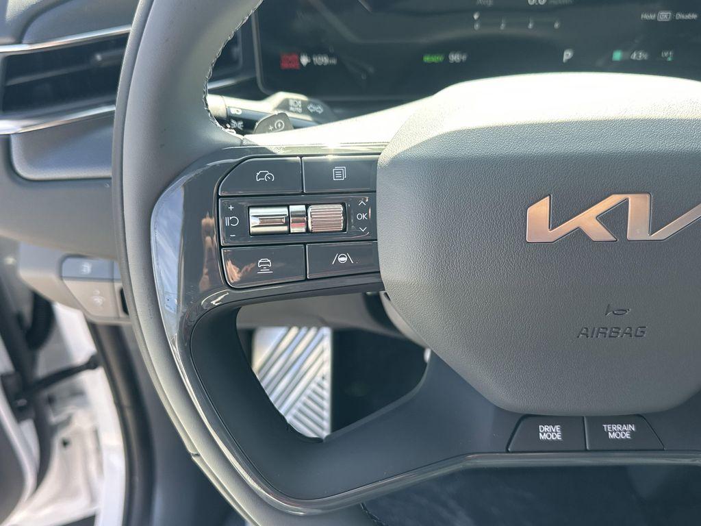 new 2026 Kia EV9 car, priced at $71,570