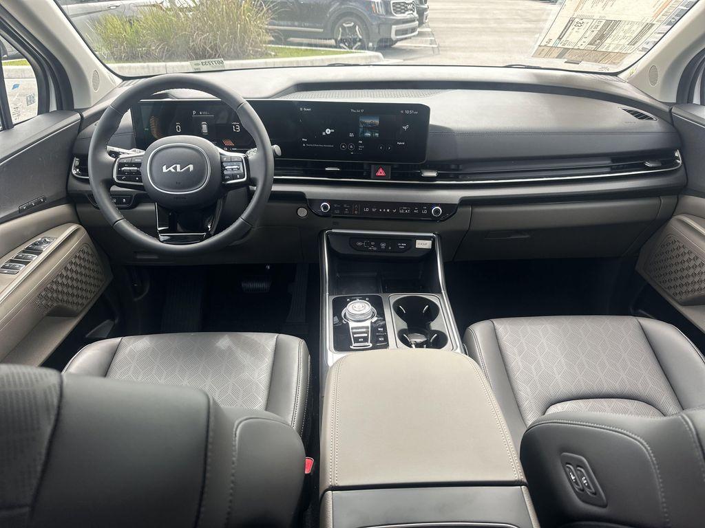 new 2025 Kia Carnival Hybrid car, priced at $43,488