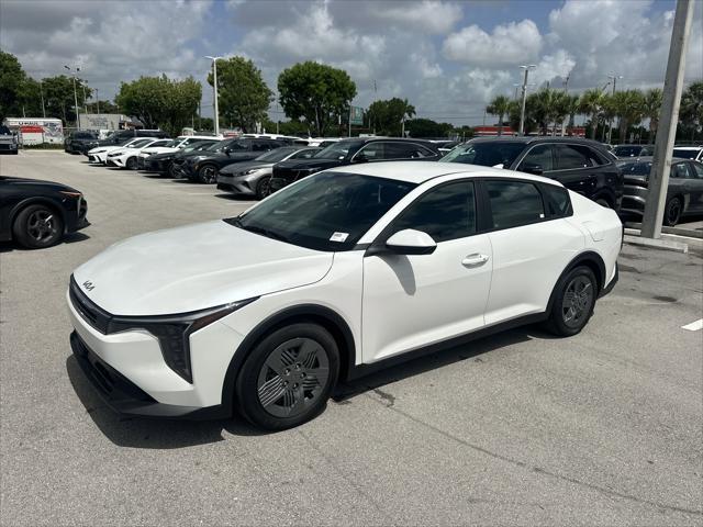 new 2025 Kia K4 car, priced at $23,498