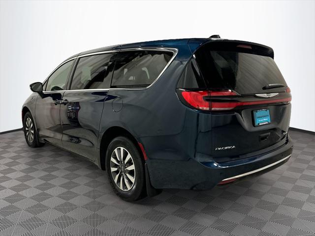 new 2025 Chrysler Pacifica Hybrid car, priced at $49,251