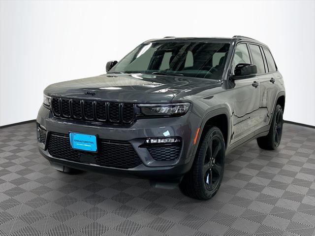 new 2025 Jeep Grand Cherokee car, priced at $50,305