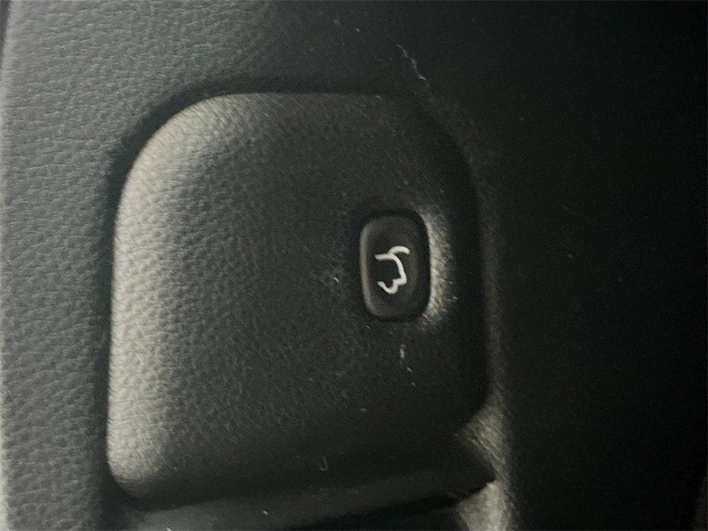 used 2018 Jeep Grand Cherokee car, priced at $15,497
