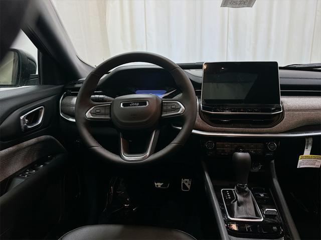 new 2024 Jeep Compass car, priced at $39,130