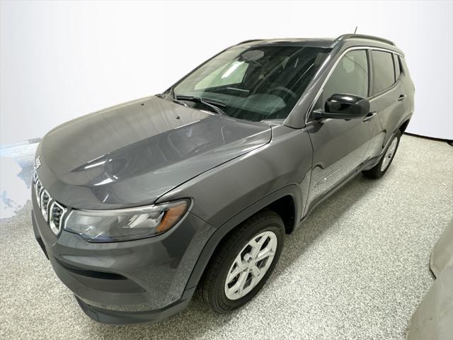 new 2024 Jeep Compass car, priced at $39,130