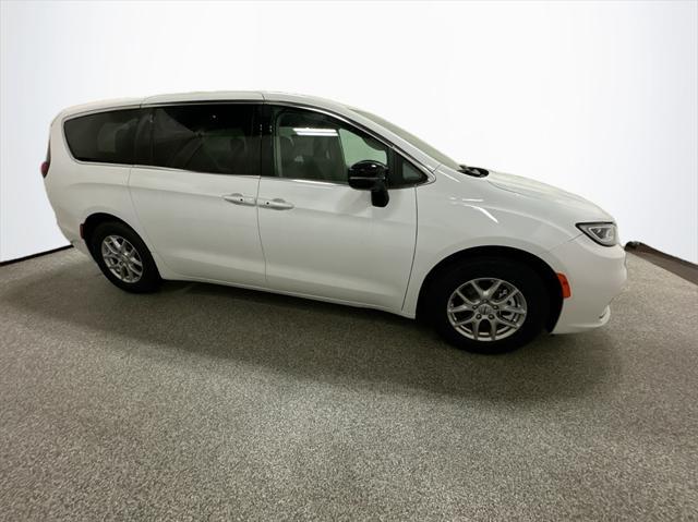 new 2024 Chrysler Pacifica car, priced at $43,479