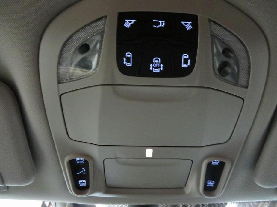 new 2024 Chrysler Pacifica car, priced at $48,555