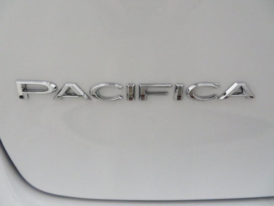 new 2024 Chrysler Pacifica car, priced at $51,461