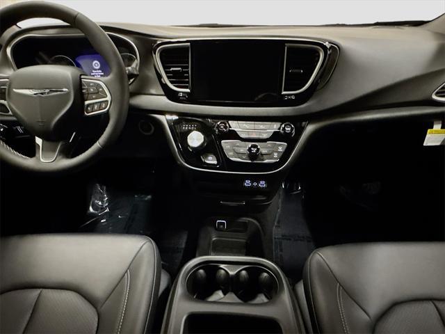 new 2025 Chrysler Voyager car, priced at $40,288