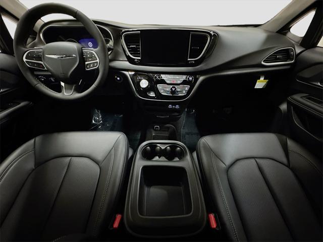 new 2025 Chrysler Voyager car, priced at $40,288