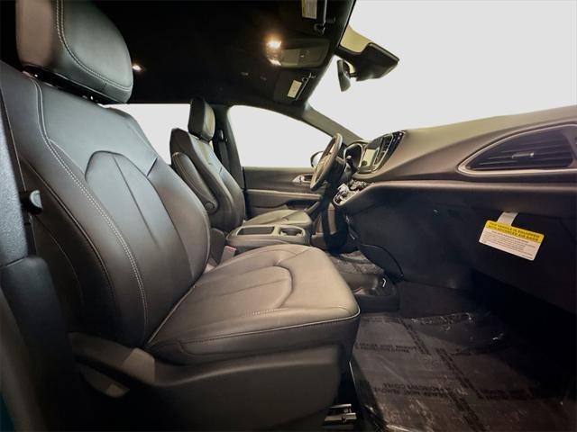 new 2025 Chrysler Voyager car, priced at $40,288