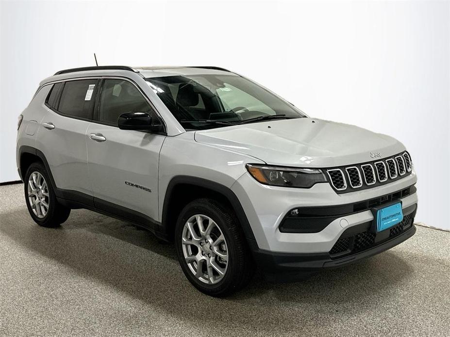 new 2024 Jeep Compass car, priced at $30,880