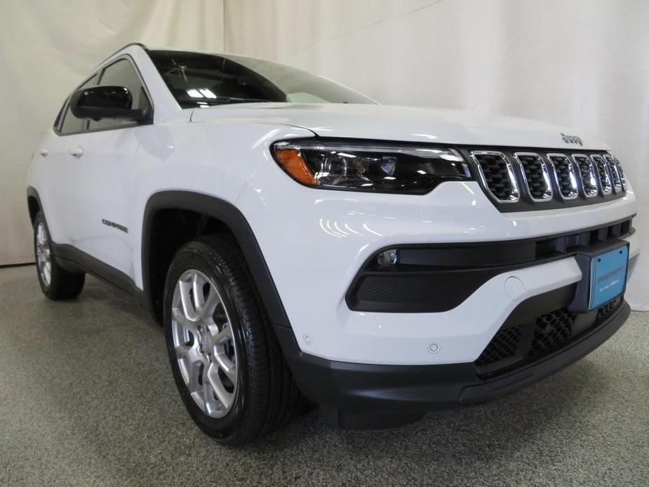 new 2024 Jeep Compass car, priced at $37,824