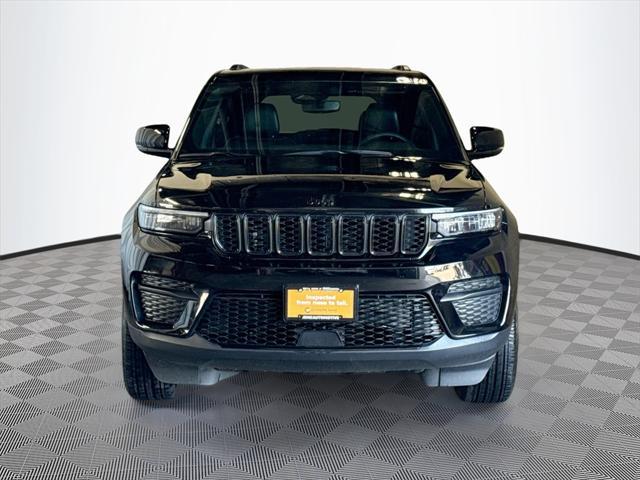used 2024 Jeep Grand Cherokee car, priced at $35,992
