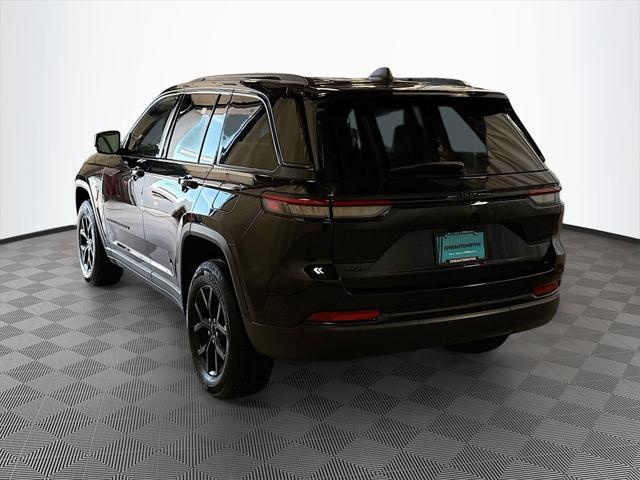 used 2024 Jeep Grand Cherokee car, priced at $35,992