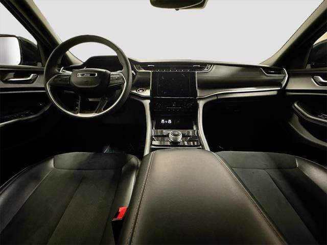 used 2024 Jeep Grand Cherokee car, priced at $35,992