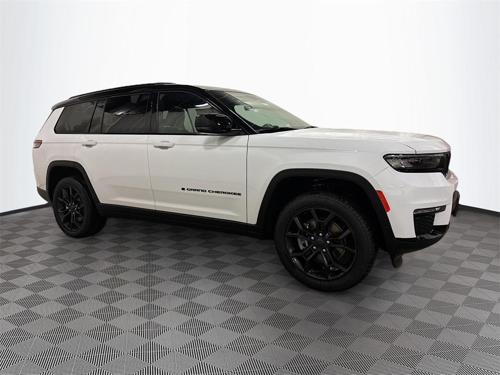 new 2025 Jeep Grand Cherokee L car, priced at $51,266