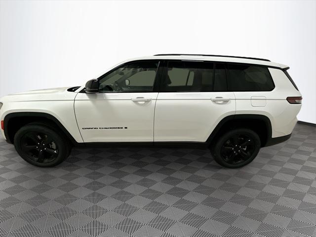 new 2025 Jeep Grand Cherokee L car, priced at $49,462