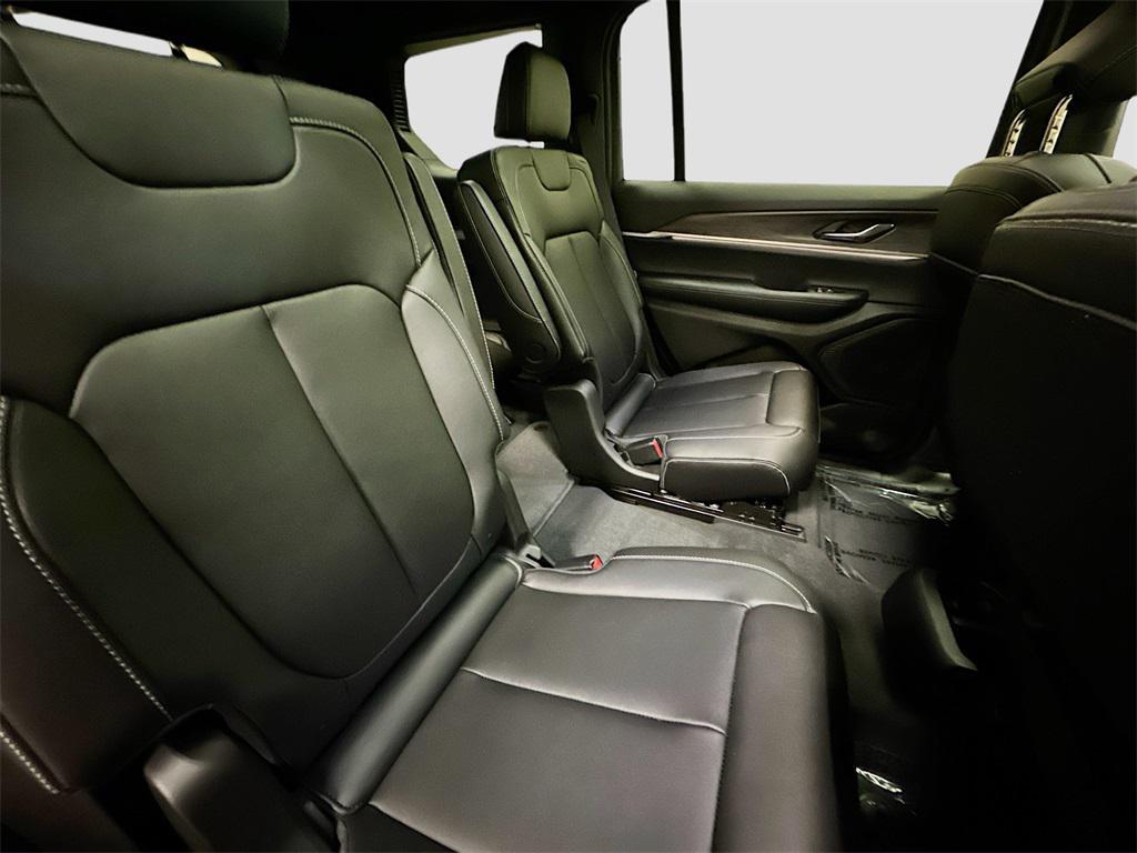 new 2025 Jeep Grand Cherokee L car, priced at $50,035