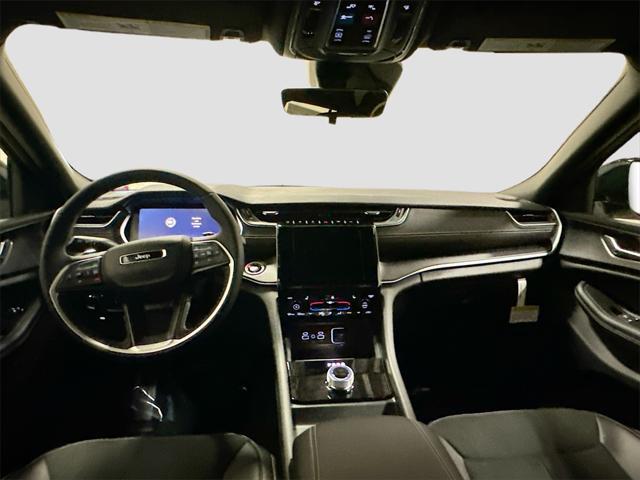 new 2025 Jeep Grand Cherokee L car, priced at $42,772