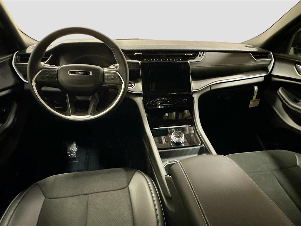 new 2025 Jeep Grand Cherokee L car, priced at $44,725