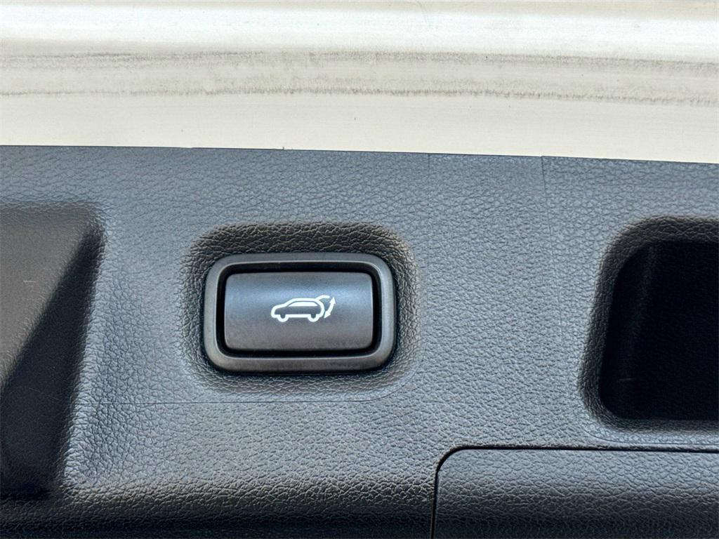 used 2023 Hyundai Santa Fe car, priced at $22,992