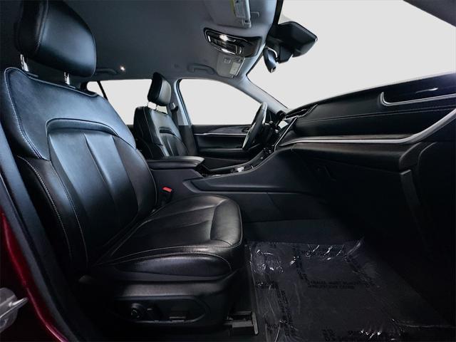 used 2023 Jeep Grand Cherokee car, priced at $27,987