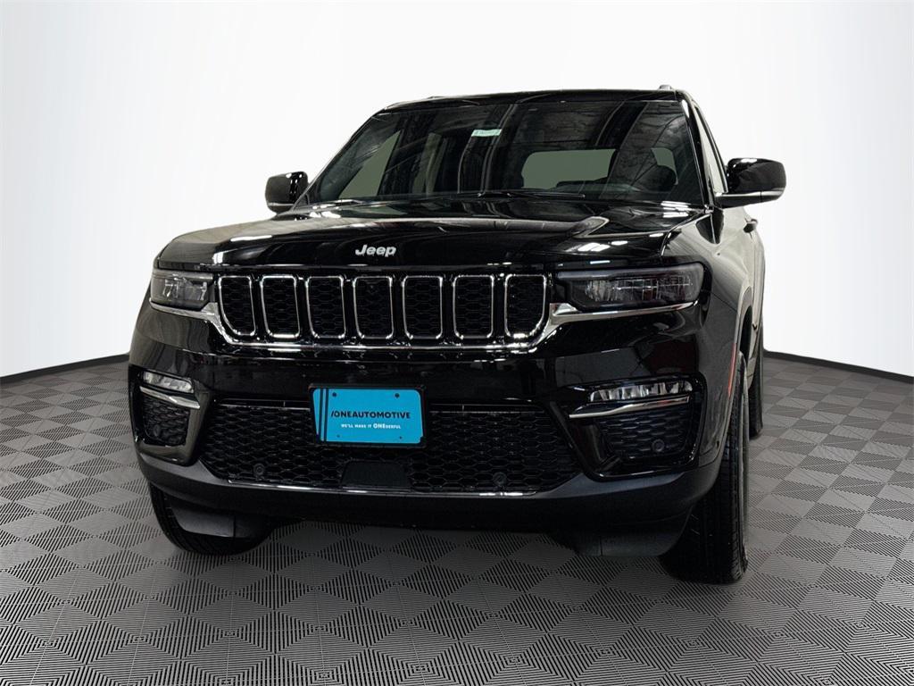 new 2025 Jeep Grand Cherokee car, priced at $49,283