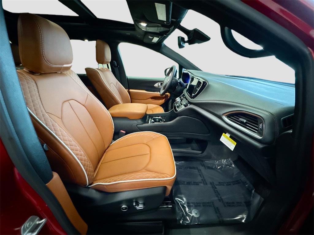 new 2026 Chrysler Pacifica car, priced at $57,528