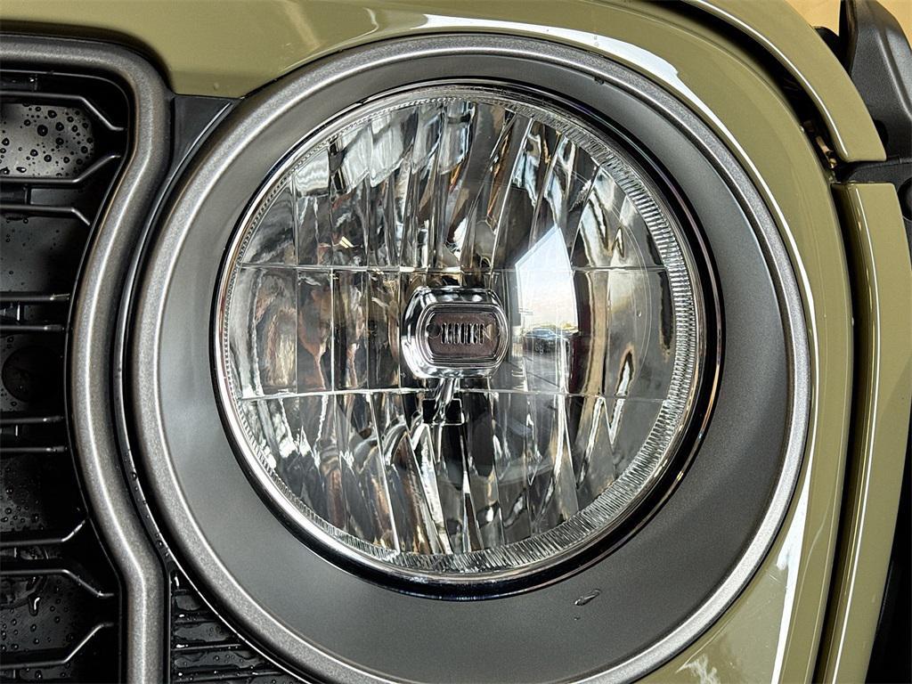 new 2025 Jeep Wrangler car, priced at $47,170