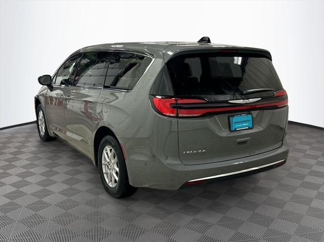 new 2025 Chrysler Pacifica car, priced at $42,920